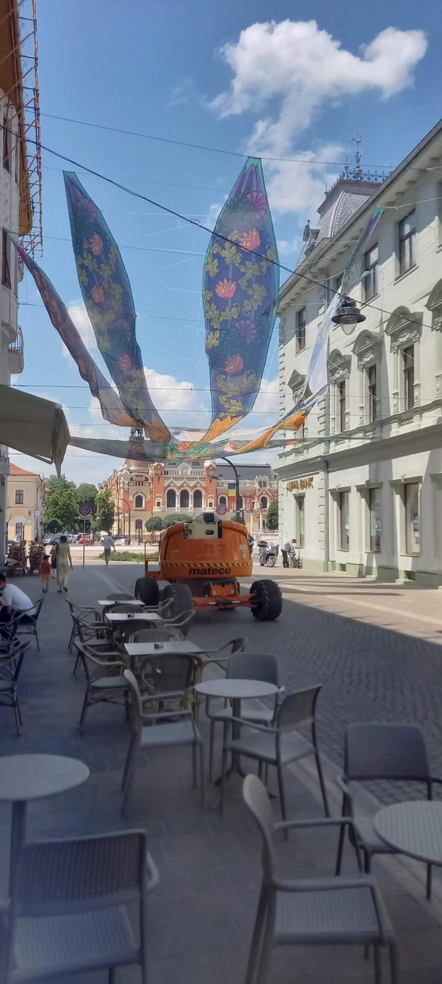 Luna Oradea Bagian luar foto